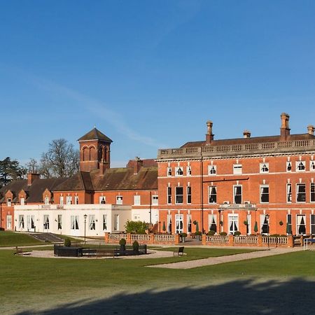Oakley Hall Hotel Basingstoke Exteriér fotografie